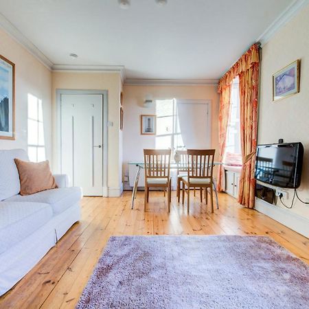 Guestready - Historic Edinburgh Old Town Apartment 외부 사진