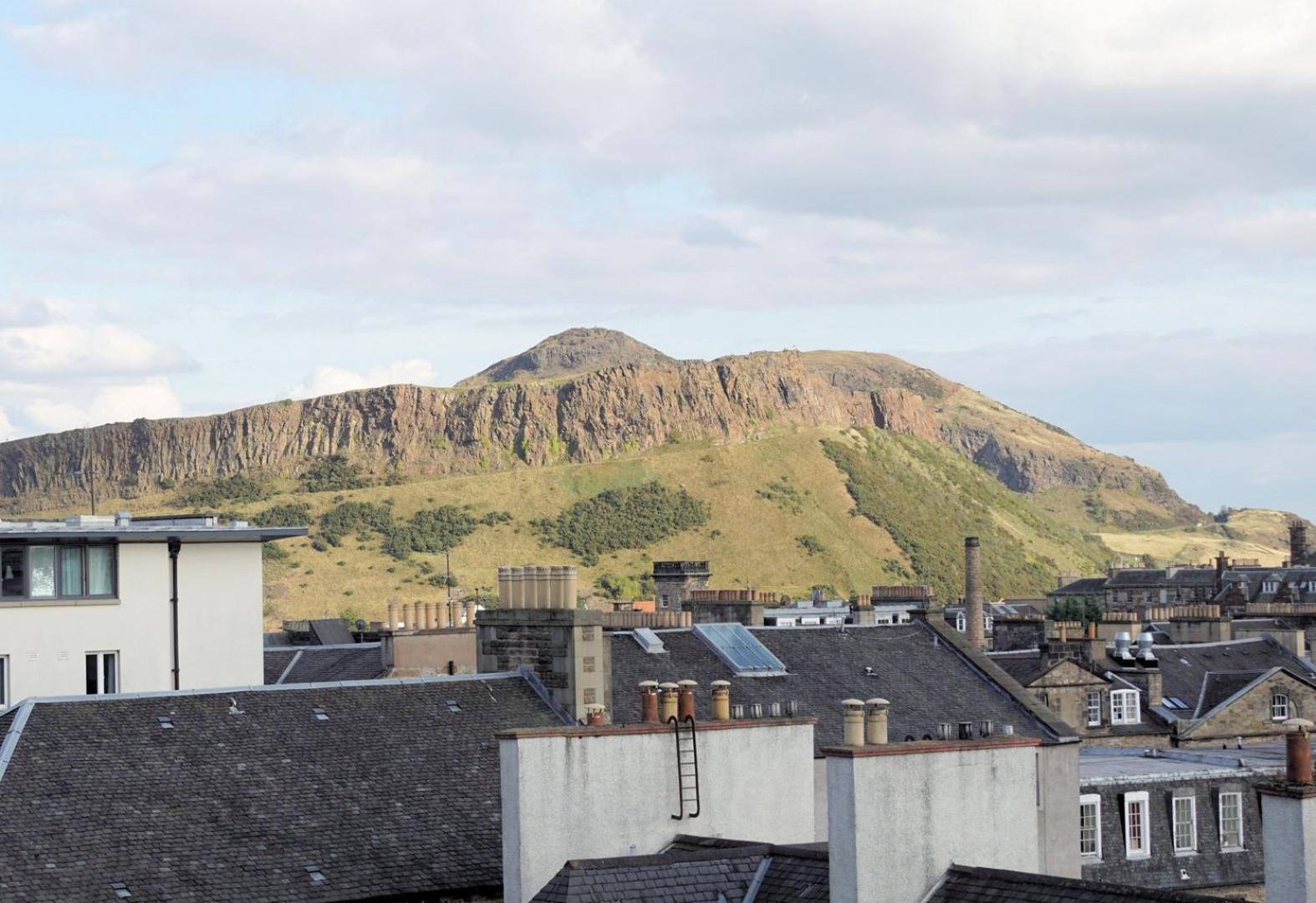 Guestready - Historic Edinburgh Old Town Apartment 외부 사진