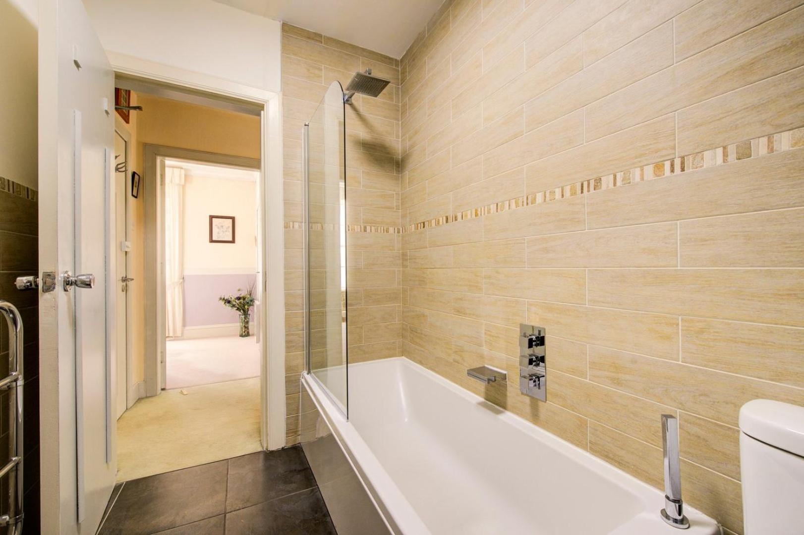 Guestready - Historic Edinburgh Old Town Apartment 외부 사진
