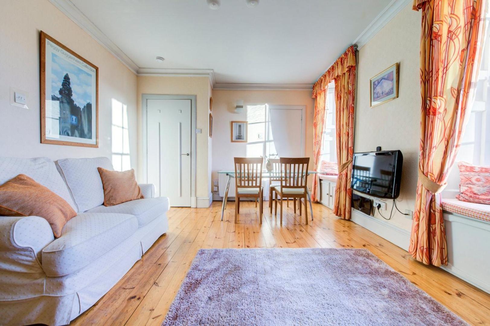 Guestready - Historic Edinburgh Old Town Apartment 외부 사진